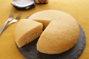 Easy with pancake mix! Manuka-Flavored Full Moon Steamed Cake
